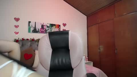 Snapshot of alheli_16 chatting on February 2025 05:46:02 PM Alheli online show from February 2025 05:46:02 PM