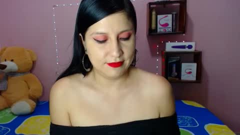 alixia online show from October 2025 11:05:01 PM