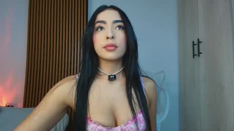 Snapshot of alia_sweet_ chatting on May 2026 12:27:02 AM Alia online show from May 2026 12:27:02 AM