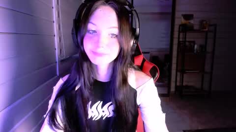 Snapshot of alice__aris chatting on February 2025 03:26:02 PM Alice Aris online show from February 2025 03:26:02 PM