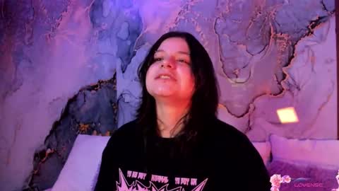 Mey online show from November 2025 11:48:02 PM