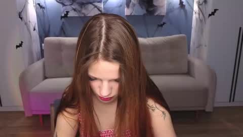 Alice online show from October 2025 08:22:02 PM