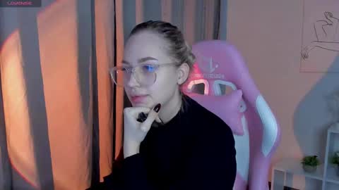 Snapshot of alice_elf chatting on March 2025 11:48:01 PM Alice online show from March 2025 11:48:01 PM