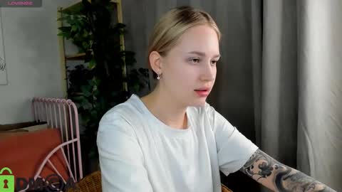 Alice online show from December 2025 10:47:02 PM