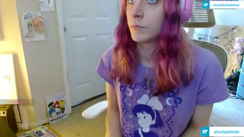Snapshot of alice_hatchette chatting on June 2026 03:28:01 PM Alice Hatchette online show from June 2026 03:28:01 PM