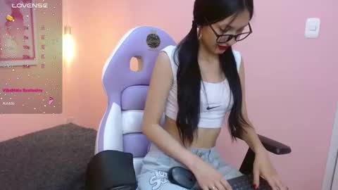 Snapshot of alice_in_hornyland_ chatting on September 2025 09:20:02 PM alice_in_hornyland_ online show from September 2025 09:20:02 PM