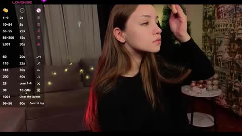 Alice online show from December 2025 02:28:02 AM