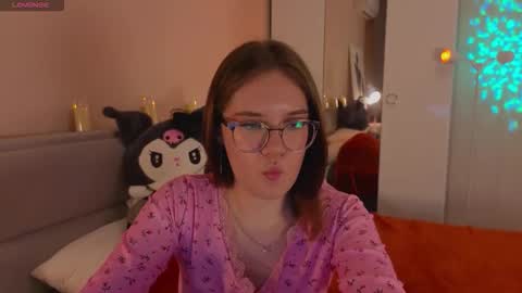 Alice online show from November 2025 03:06:02 PM