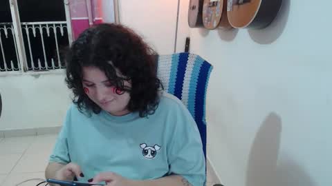 Alicia Aldara online show from October 2025 04:01:02 AM