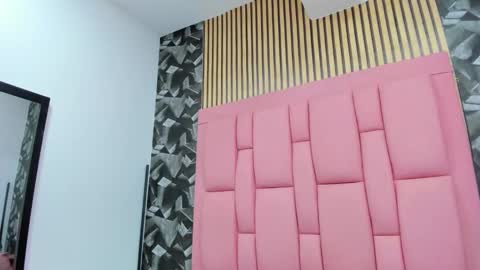 alice_rouusse online show from November 2025 11:54:01 AM