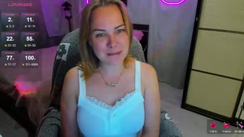 Snapshot of alice_sex_intellect chatting on September 2025 03:06:02 PM Alice online show from September 2025 03:06:02 PM