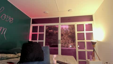 alice_simpson1 online show from September 2025 12:54:02 PM