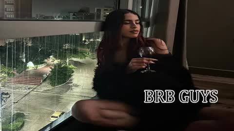 Sofia online show from October 2025 01:22:02 PM