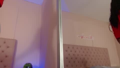 Sofia online show from November 2025 09:59:01 PM