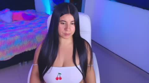 Snapshot of alice_sweet_e chatting on June 2026 01:11:01 AM Alice online show from June 2026 01:11:01 AM