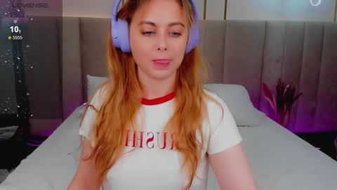 Snapshot of alice_wander chatting on September 2025 02:22:02 AM Alice online show from September 2025 02:22:02 AM