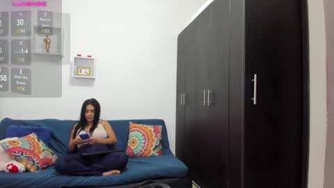 Snapshot of alice_williiams chatting on January 2025 02:21:02 PM alice williiams online show from January 2025 02:21:02 PM