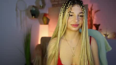 Snapshot of alicee_kiss chatting on January 2025 10:08:02 PM Alicee Kiss online show from January 2025 10:08:02 PM