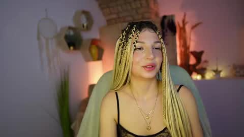 Snapshot of alicee_kiss chatting on January 2025 10:58:02 PM Alicee Kiss online show from January 2025 10:58:02 PM