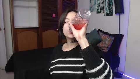 alicee_logan_ online show from October 2025 12:22:02 AM