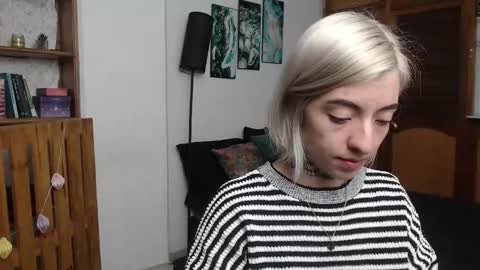 alicee_logan_ online show from March 2026 01:22:02 AM