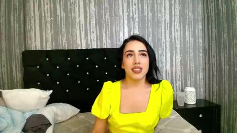 Snapshot of alicee_moonn chatting on May 2026 07:41:01 PM alicee_moonn online show from May 2026 07:41:01 PM