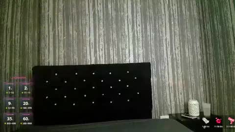 Snapshot of alicee_moonn chatting on May 2026 08:37:01 PM alicee_moonn online show from May 2026 08:37:01 PM