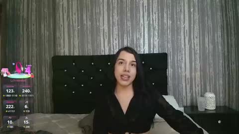 Snapshot of alicee_moonn chatting on June 2026 09:20:01 PM alicee_moonn online show from June 2026 09:20:01 PM