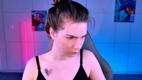 Alice online show from November 2025 05:16:02 AM