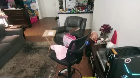 Snapshot of aliceliddell710 chatting on September 2025 07:03:01 PM Alice Liddell online show from September 2025 07:03:01 PM