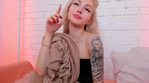 Snapshot of alicemonro chatting on December 2025 02:43:02 AM alicemonro online show from December 2025 02:43:02 AM