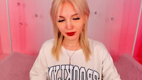 Snapshot of alicemonro chatting on January 2026 01:33:02 AM alicemonro online show from January 2026 01:33:02 AM