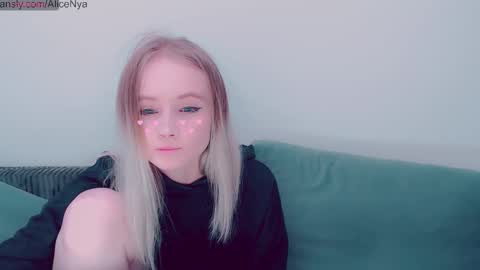 Alice online show from October 2025 03:56:02 AM