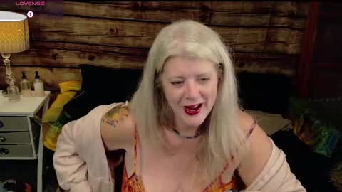 Alices Curiosity online show from December 2024 03:30:01 AM