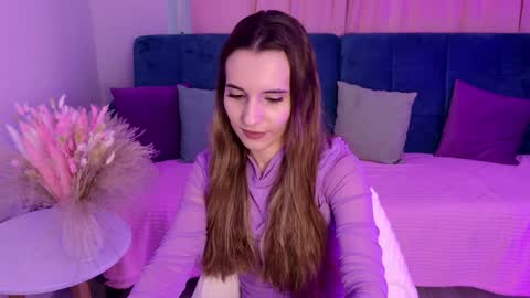 Snapshot of aliceweiss_ chatting on January 2025 05:11:01 AM Alice online show from January 2025 05:11:01 AM