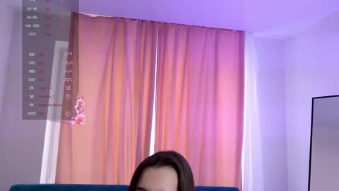 Snapshot of aliceweiss_ chatting on March 2025 05:01:01 AM Alice online show from March 2025 05:01:01 AM