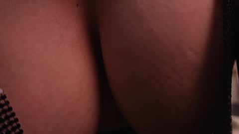 Snapshot of alicia_lang chatting on October 2025 08:31:01 PM Alicia Lang online show from October 2025 08:31:01 PM