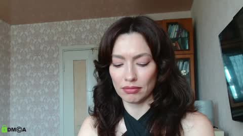 Alicia online show from June 2026 09:03:01 AM