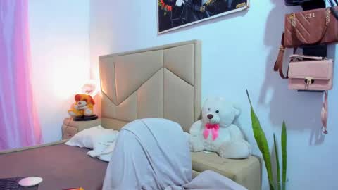 aliciabiden online show from November 2025 07:07:01 AM