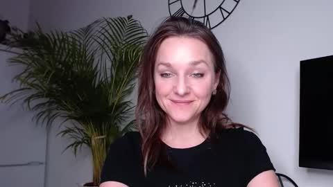 Alicia online show from February 2025 06:35:01 PM