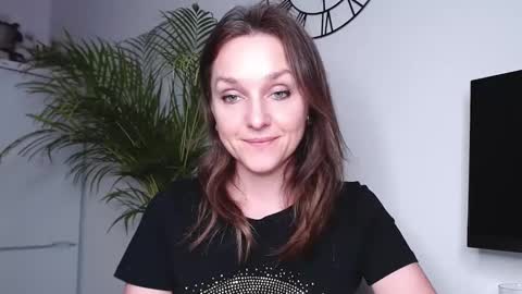 Alicia online show from February 2025 05:21:01 PM