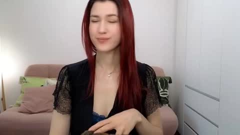 Snapshot of alicianoveli chatting on November 2025 10:28:01 AM alicianoveli online show from November 2025 10:28:01 AM