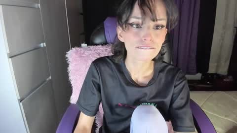 Snapshot of alien_universe chatting on February 2025 02:50:02 AM Aiko Independent Model online show from February 2025 02:50:02 AM