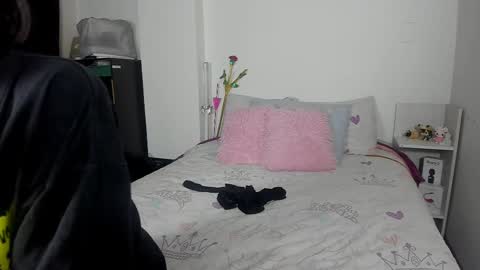 Snapshot of alien_universe chatting on March 2025 02:10:02 AM Aiko Independent Model online show from March 2025 02:10:02 AM