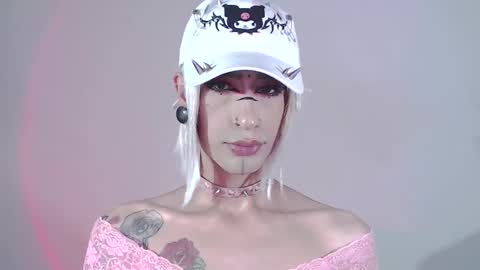     online show from January 2025 08:33:01 AM