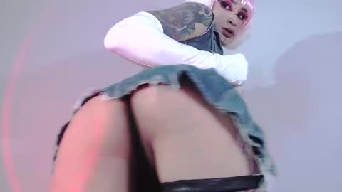     online show from February 2025 07:38:01 PM