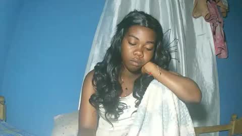 alihane21 online show from December 2025 09:00:02 PM