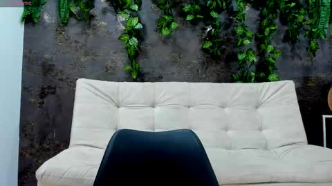 Alice online show from November 2025 04:29:02 PM