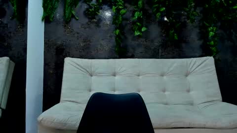 Alice online show from December 2025 03:39:01 PM