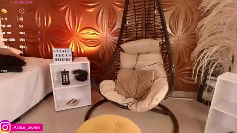 Alicie online show from January 2025 09:17:01 PM